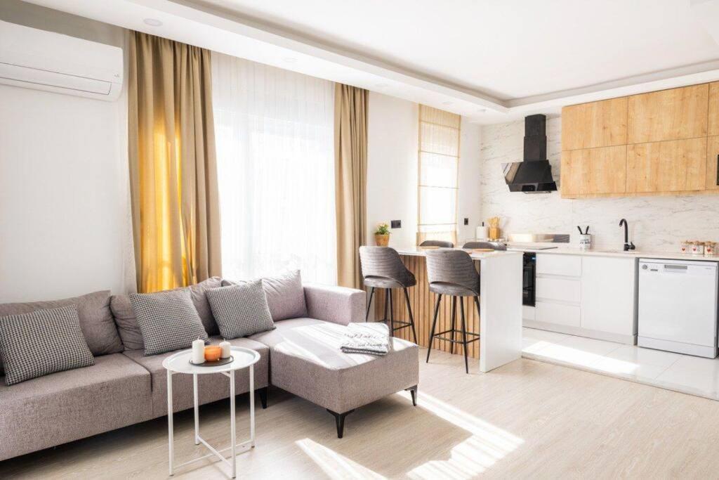 Daire Cozy Insta-worth 2br W King Bed Jamaa Antalya